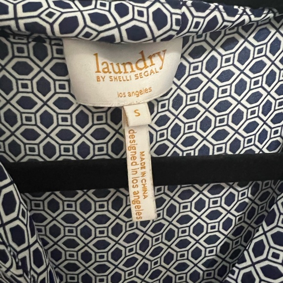 Patterned sleeveless blouse - Picture 2 of 2